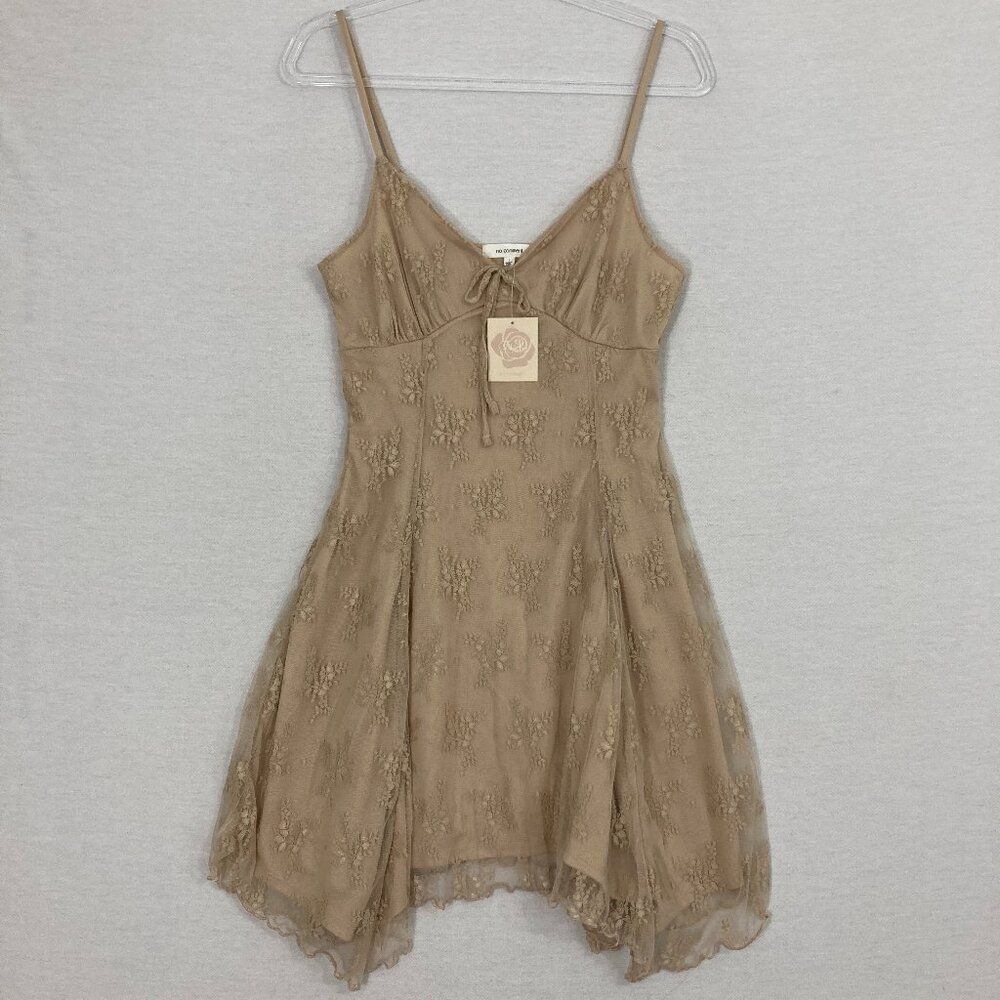 New No Comment Floral Lace Ultra Feminine Babydoll Y2K Inspired Dress Medium